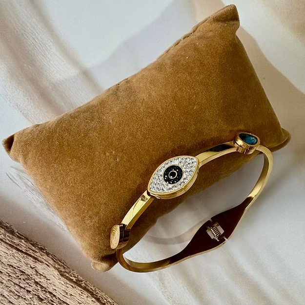 Blue Eyed Charm Evil Eye Bracelet by The Lumievo