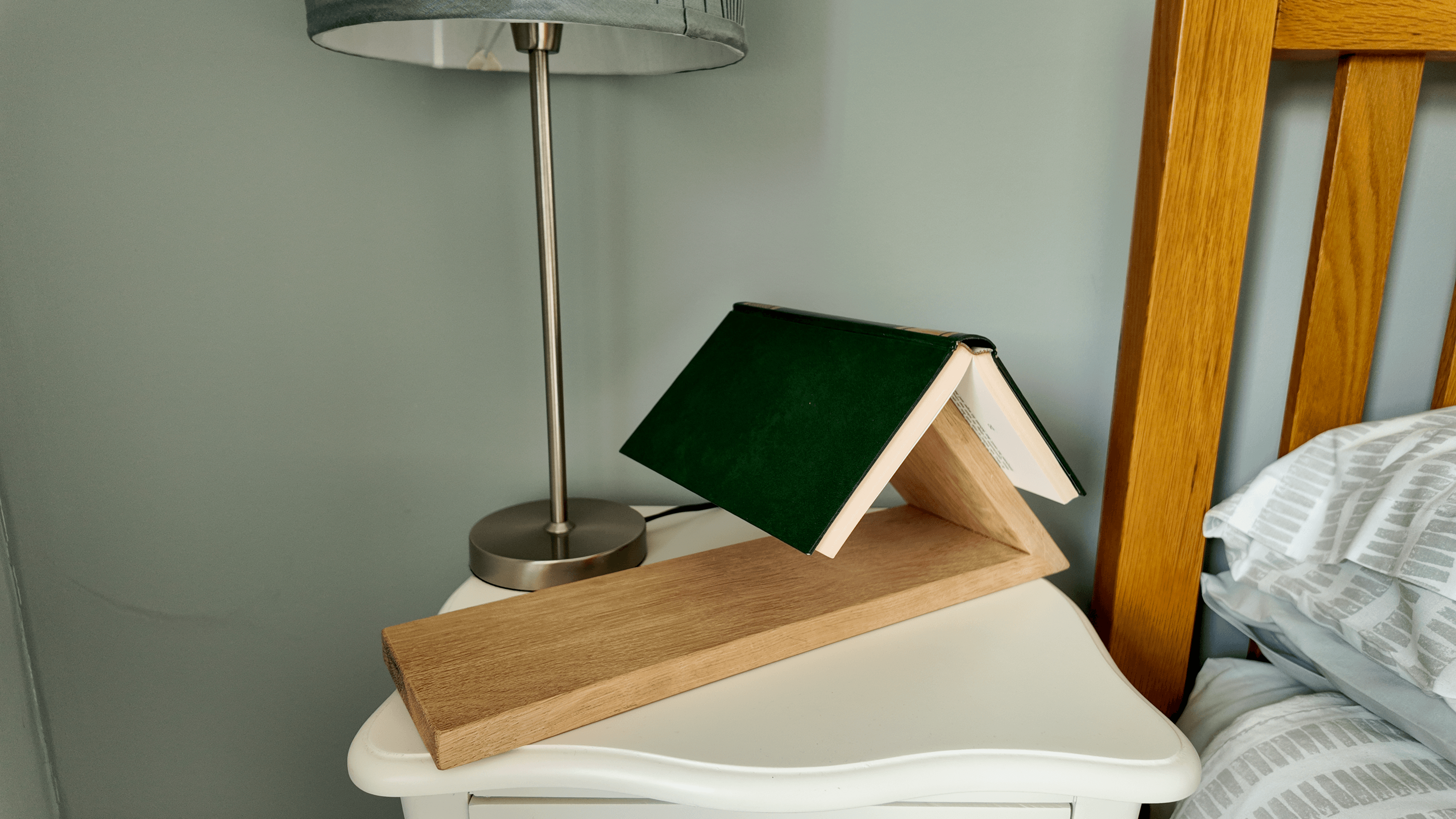 Book Rest Holder in Solid Oak