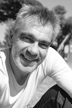 Olivier Duluc est écrivain public prosocial dans le Var et alentour.