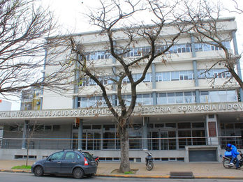 ANGELINA PERMANECE EN TERAPIA INTENSIVA