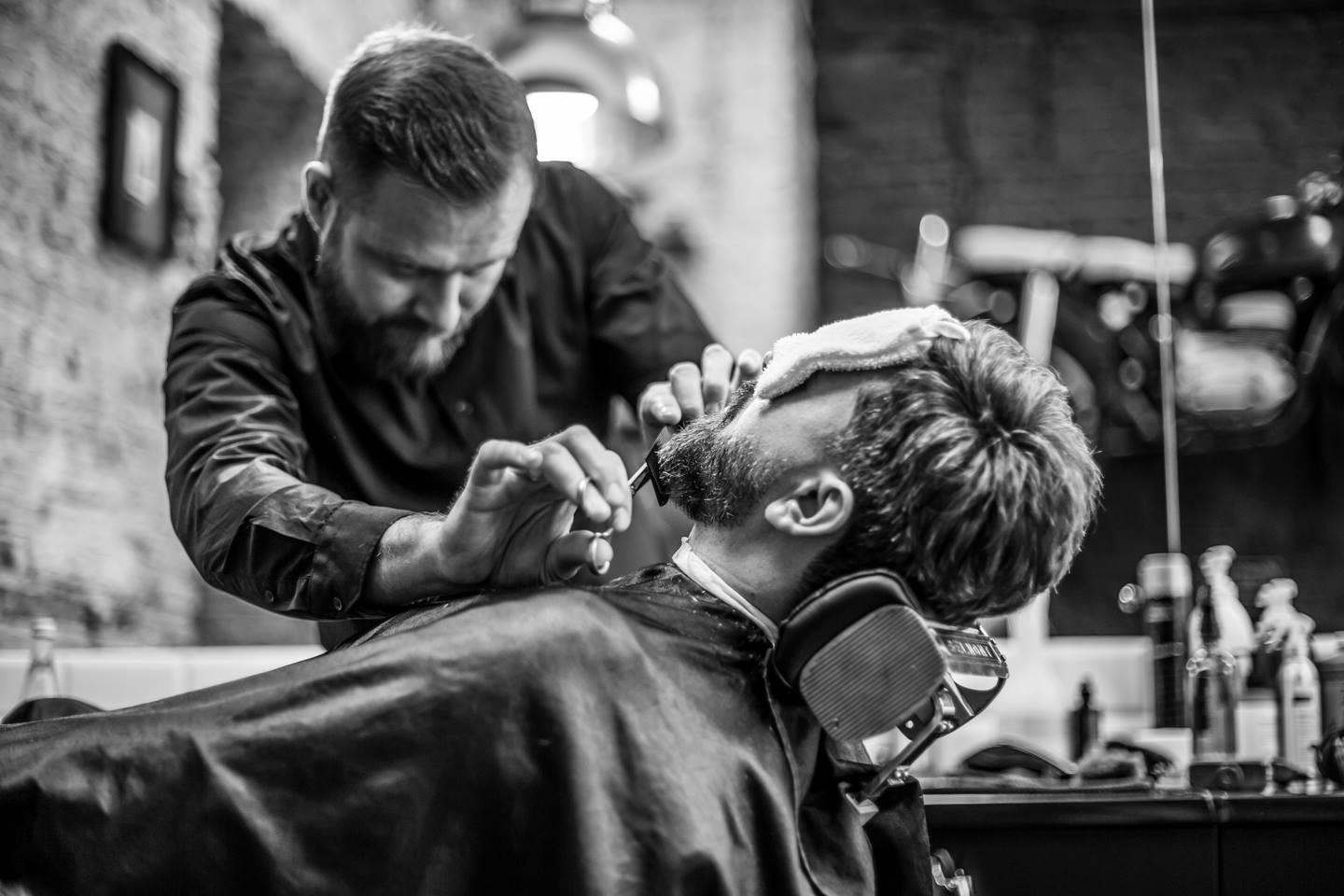 Barber Cz stochowa Fryzjer M ski I Strzy enie Brody Romi Barber Shop