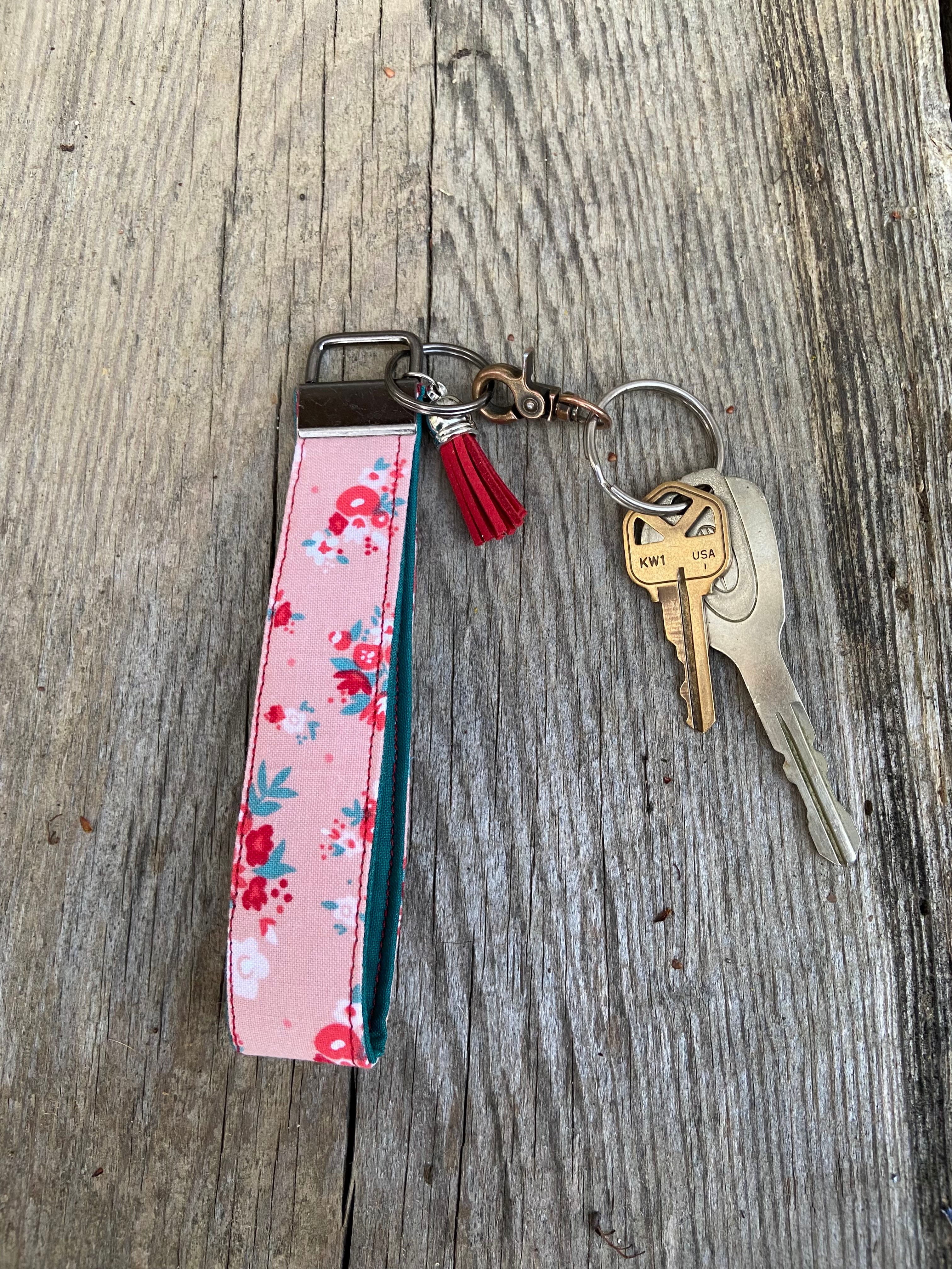 Red and Pink Floral Medium Wristlet Keychain with Tassel