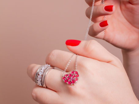 Fotografia para MBK Joias: Construção de um Banco de Imagens Exclusivo