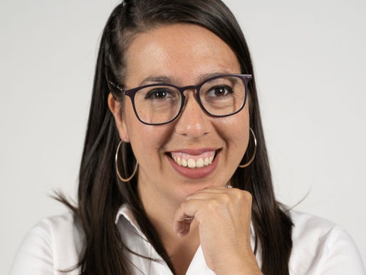 Maria's Success: Earning More as a Software Engineer