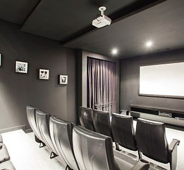 02-sala-de-cinema-em-casa.jpg
