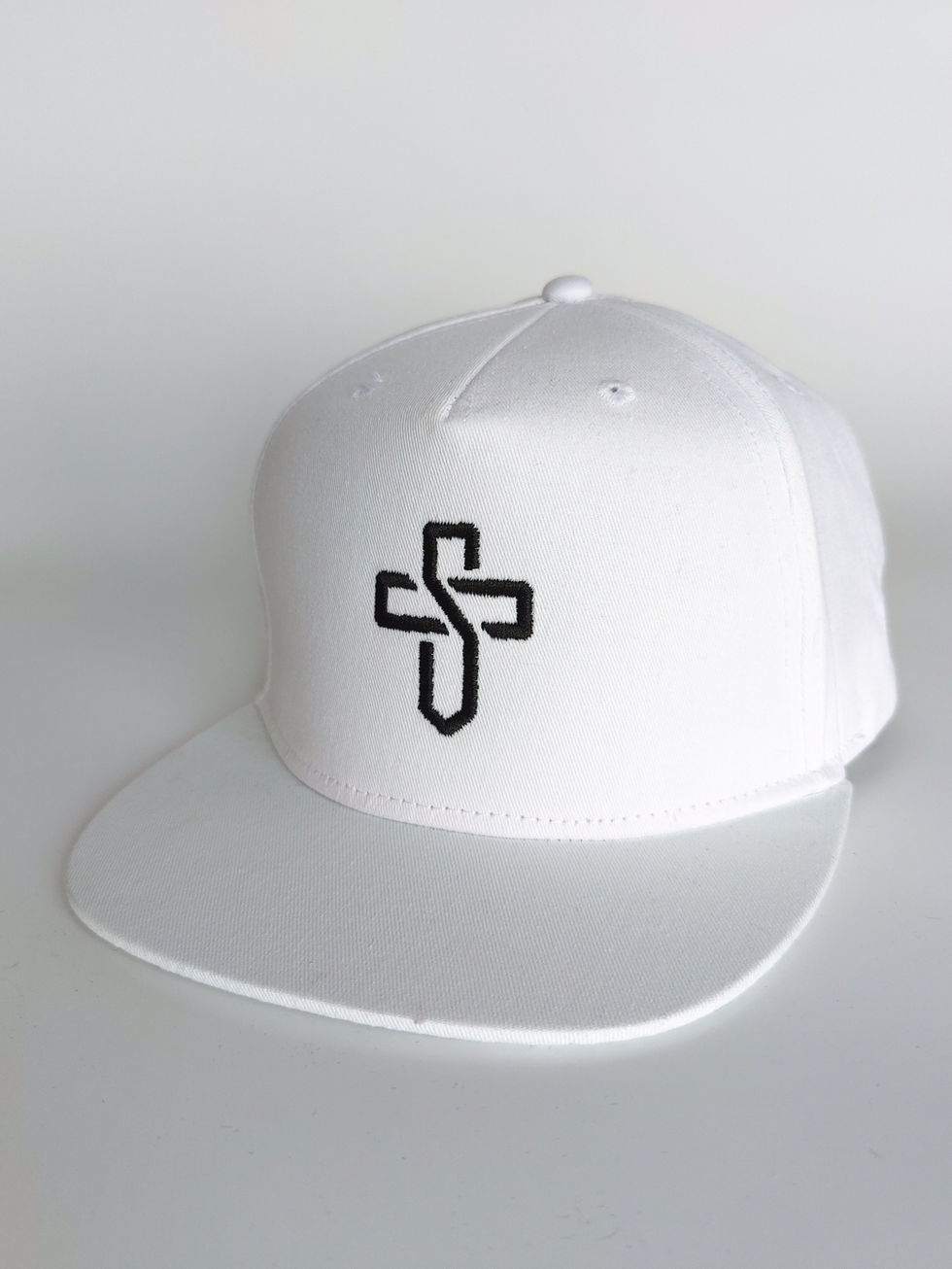 SWOEDTRUTH SNAPBACK - WHITE/BLACK