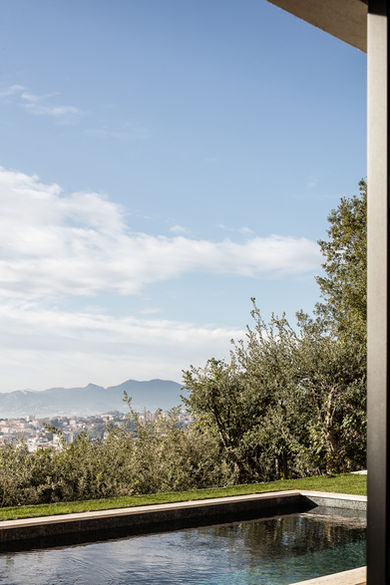 alliotmaudet_alliot+maudet_a+m_theo_alliot_romain_maudet_Belmonte_pool_swimming_view_exterior_cannes_plants_architecture_project_light_warmth_tone_iconic_interiordesign_interior_architectural_architecture_minimal_pure_timeless