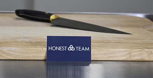 Knife_CuttingBoard_Card_edited.png