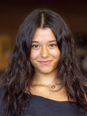 YearbookStaffPhoto_2027_11_edited.jpg