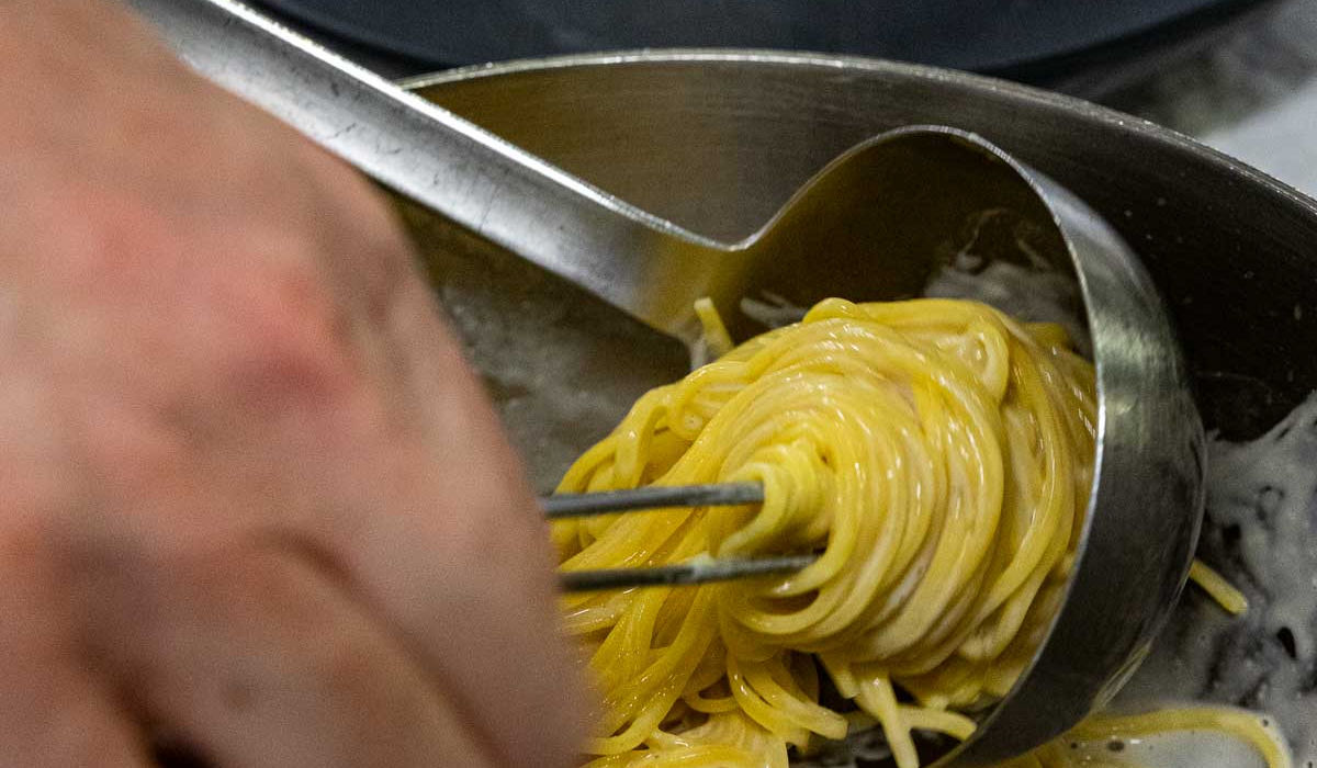 Hausgemachte Tagliolini, Guggital Zug