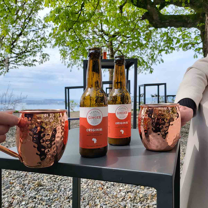 Guggital Garten mit Sehoai Gingerbeer, Hotel Restaurant Guggital, Zug