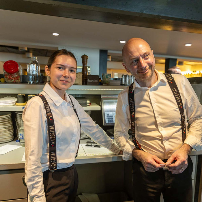 Team Guggital: Service Erin und Nicolino, Hotel Restaurant Guggital, Zug