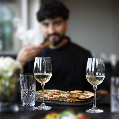 Restaurant Gast am Tisch, gemütliches Dinner