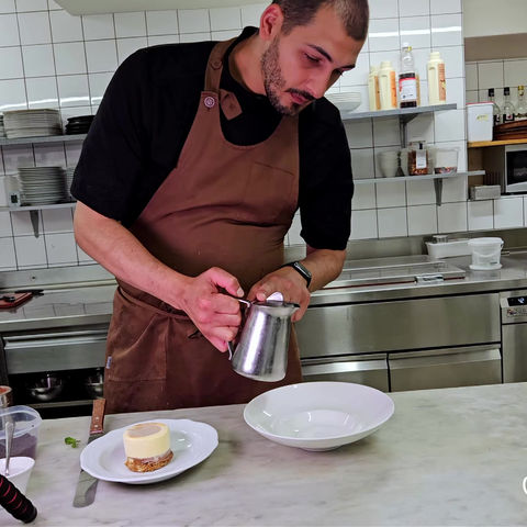 Guggitalsommer - Franco bereitet Tiramisu Semifreddo