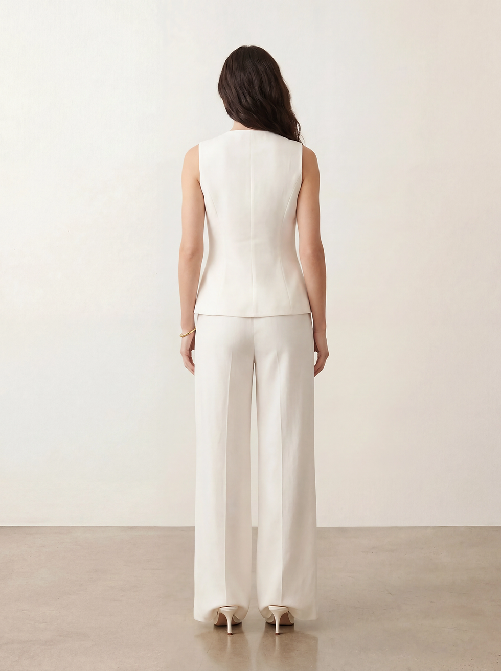 Thumbnail: Round-neck Linen Waistcoat