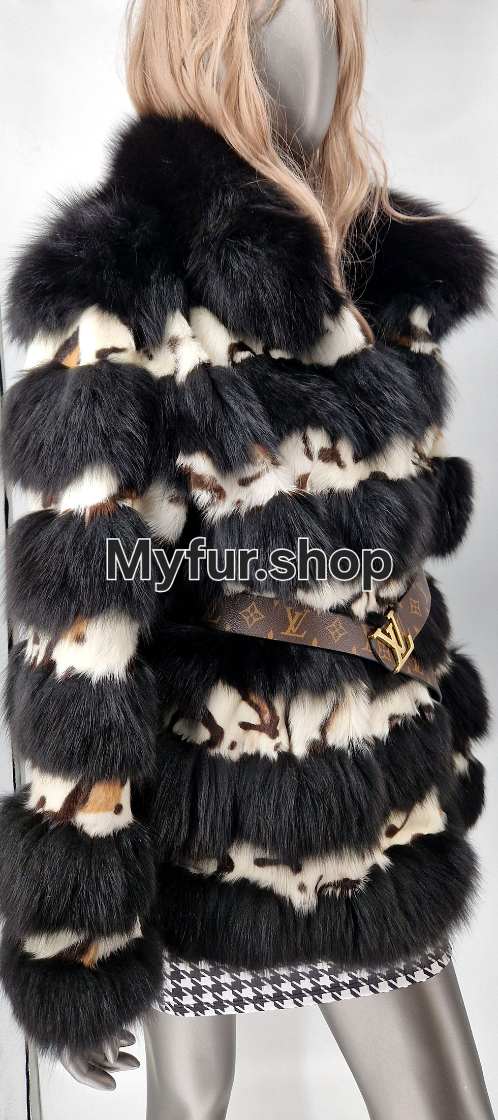 Thumbnail: BLACK FOX Fur with Animal Print straps