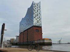 Cycling in Hamburg and the Elbphilharmonie