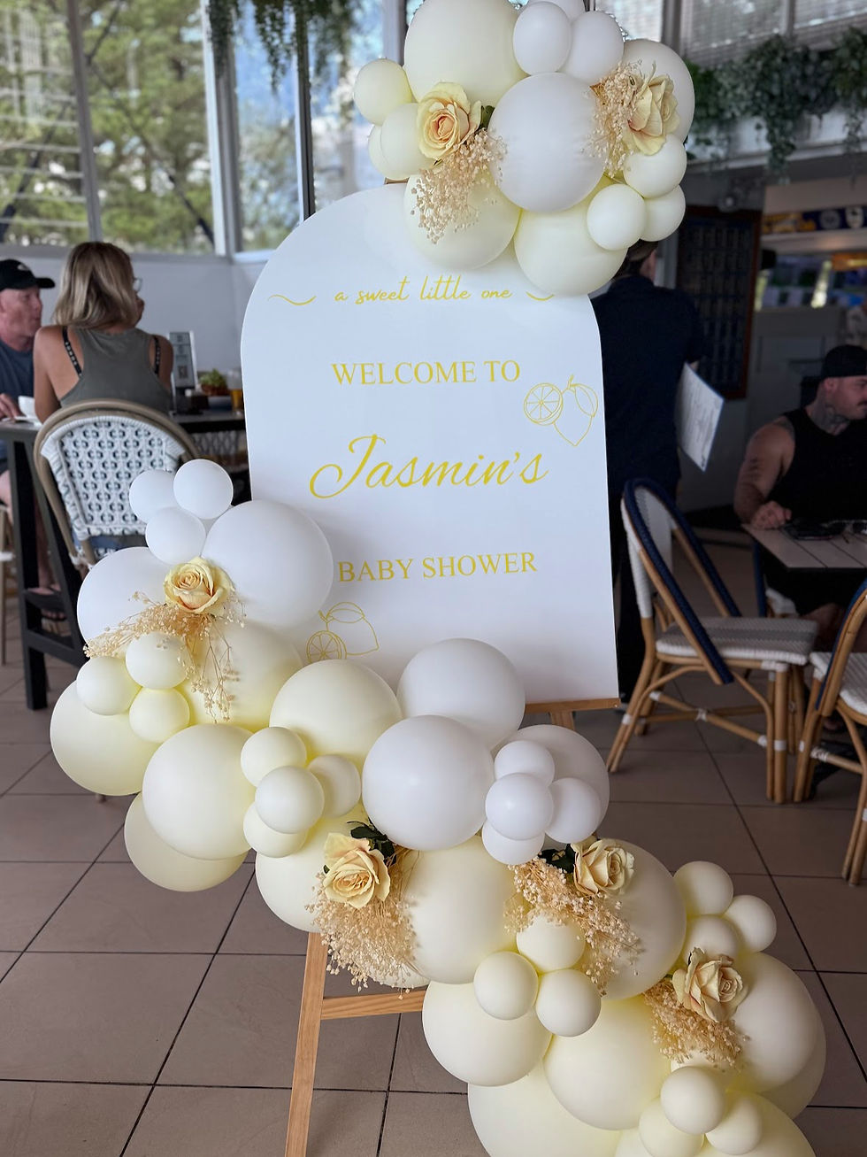 Thumbnail: Welcome Sign with Balloons