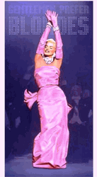 marilyn-monroe-beach-towel-gentlemen-pre