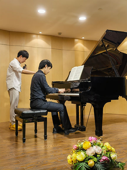 Jiahao Han in Wenzhou - Teaching
