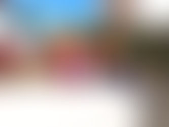 ピンクのブタの背に乗って