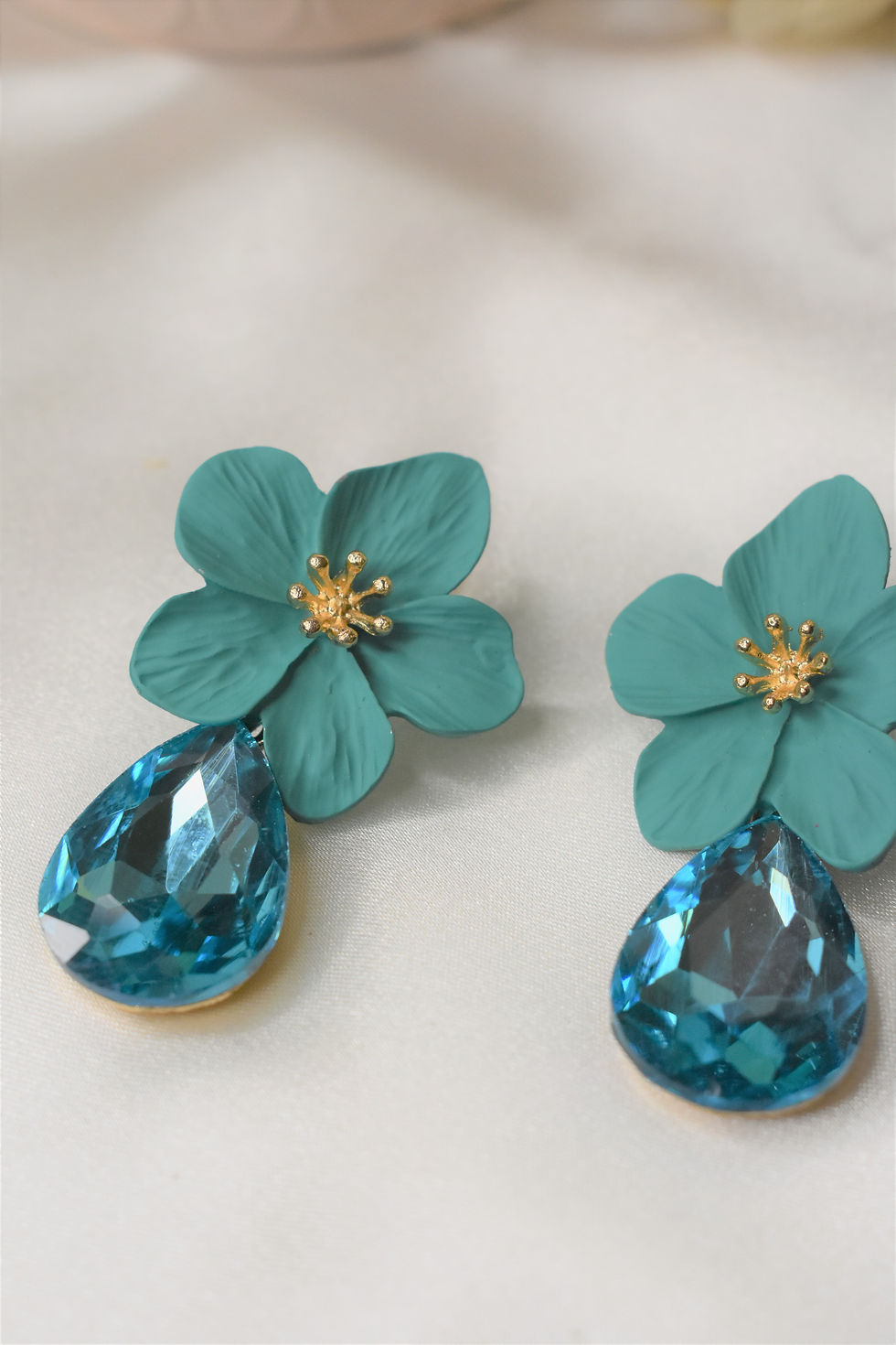 Miniatura: Orecchini MEGGHY celeste