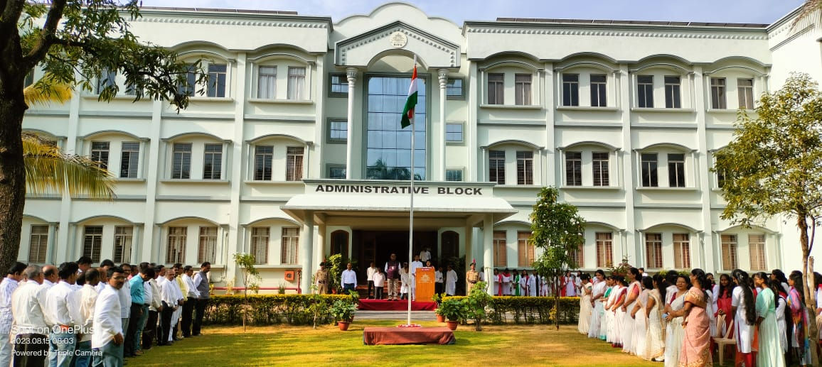 Iconic academic building of Kavikulguru Institute