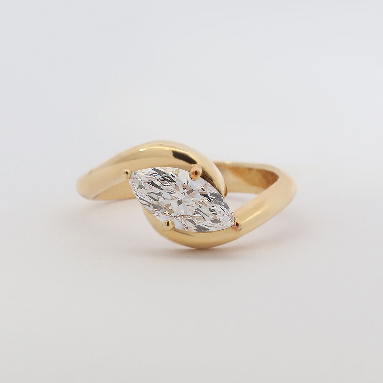 1.0 CT Marquise Solitaire in 14 Karat Setting