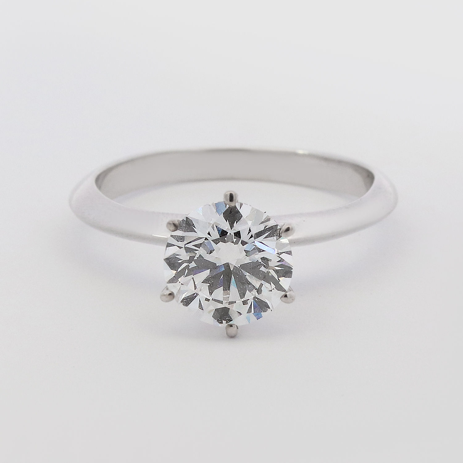1.61CT Round Cut Solitaire Setting in 18 Karat Whitegold