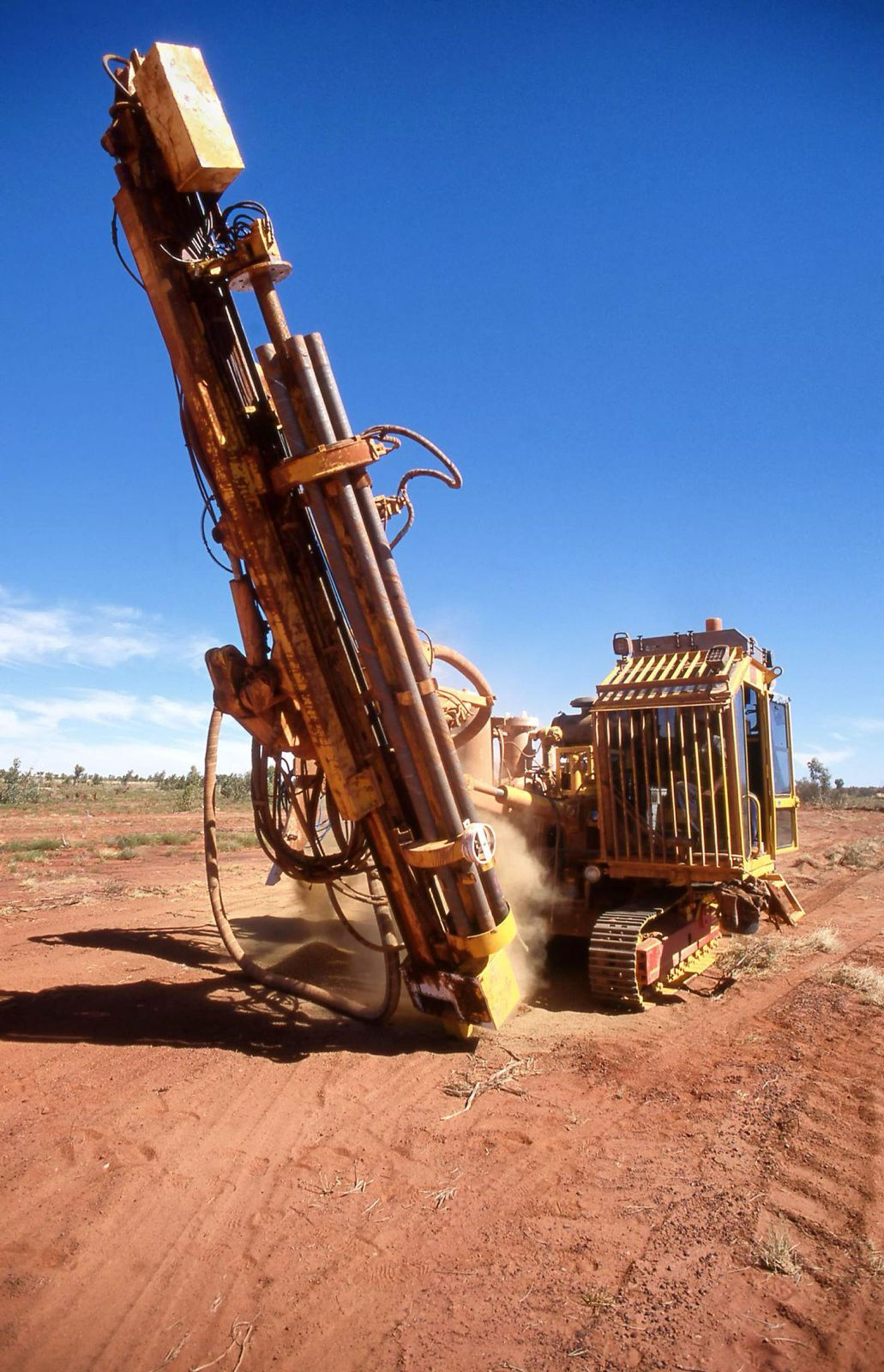 Gold Mining Equipment – Drill Bits & Extraction Structures