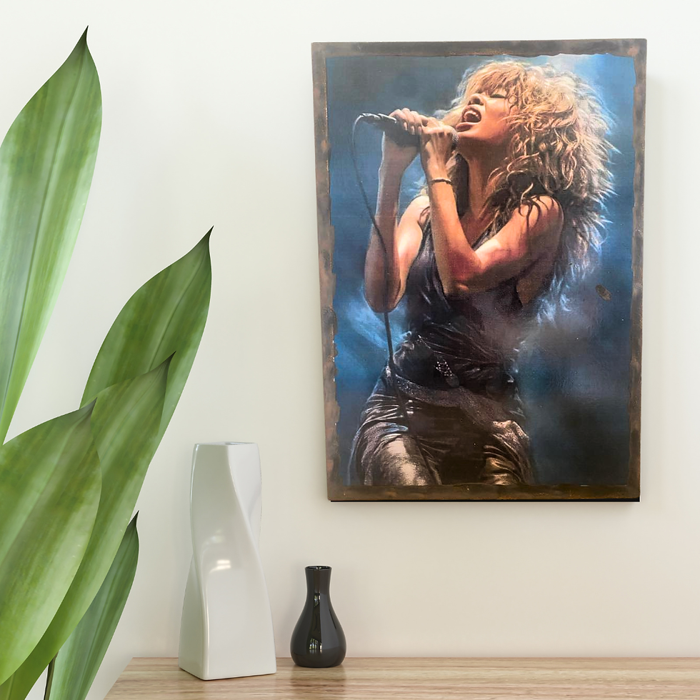 Miniature : Tableau Tina Turner  ⚡ Simply the Best. 🎶 Ce tableau rend hommage à une légende, une vraie bête de scène : Tina Turner. Sa v
