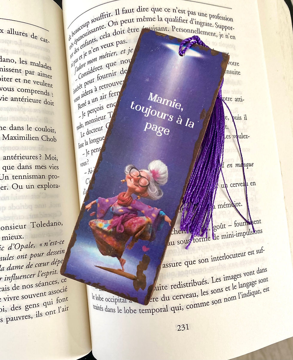 Miniature : Marque page mamie toujours à la page