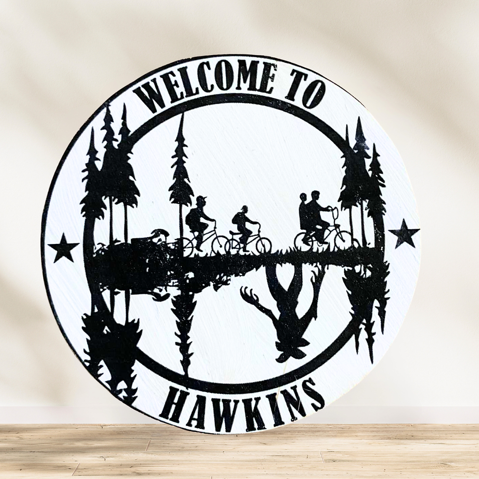 Dessous de verre Stranger things - Hawkins  🚲🌲 Welcome to Hawkins… merci d’essuyer ton verre 🌲🚲 Ici, on roule à vélo, on