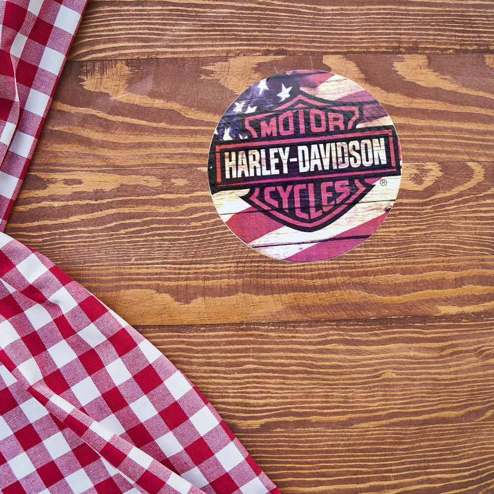 Miniature : Dessous verre Harley Davidson  🏍 Esprit de liberté, puissance et route infinie… ce dessous de verre Harley-Davidson est fait