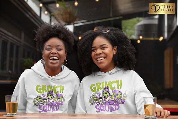 hoodie-mockup-of-two-women-laughing-at-a-bar-32298.png
