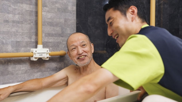 介護 施設 見守り カメラ