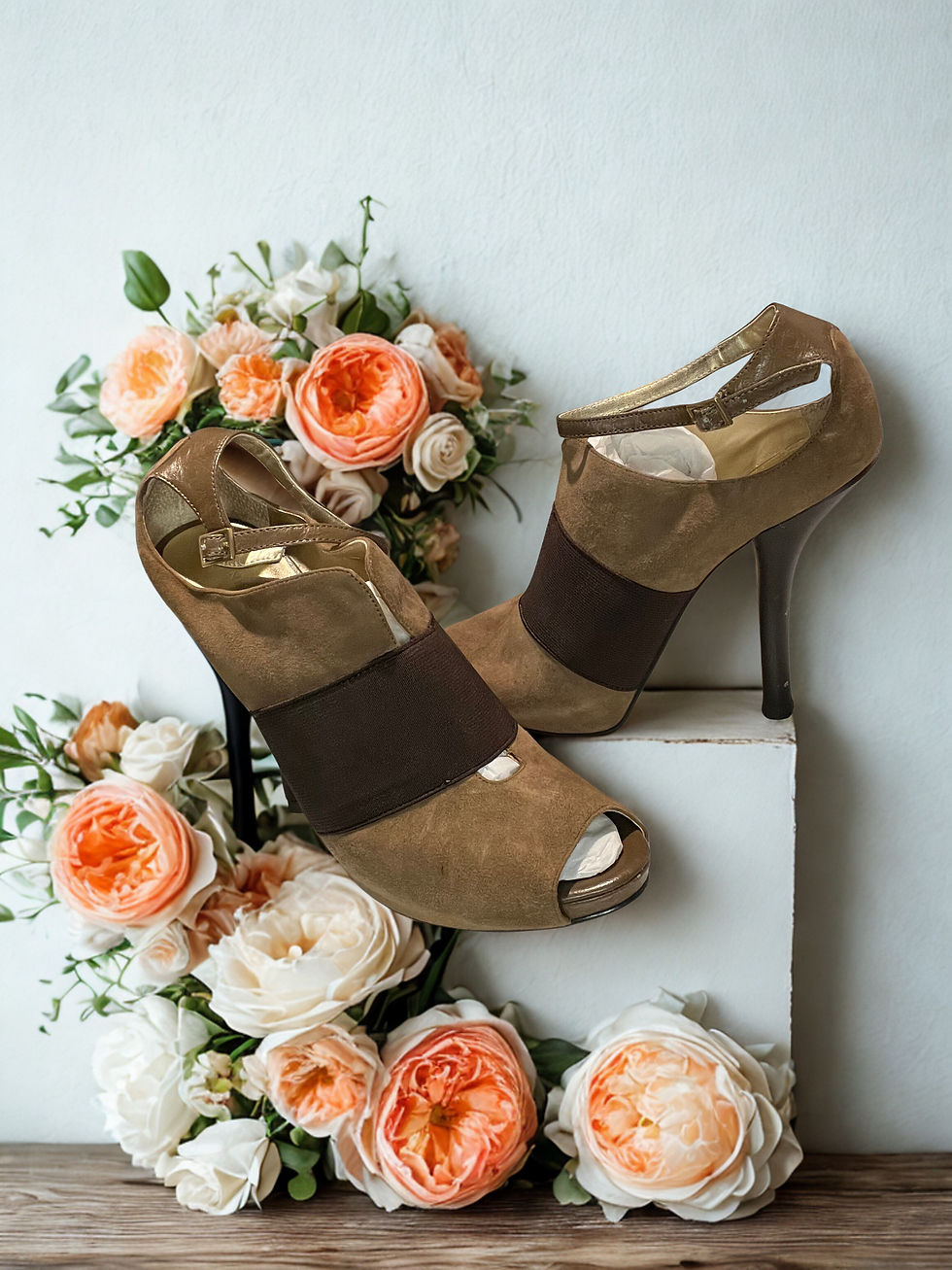 Thumbnail: Nine West Brown and Tan Suede Shoe - 10M