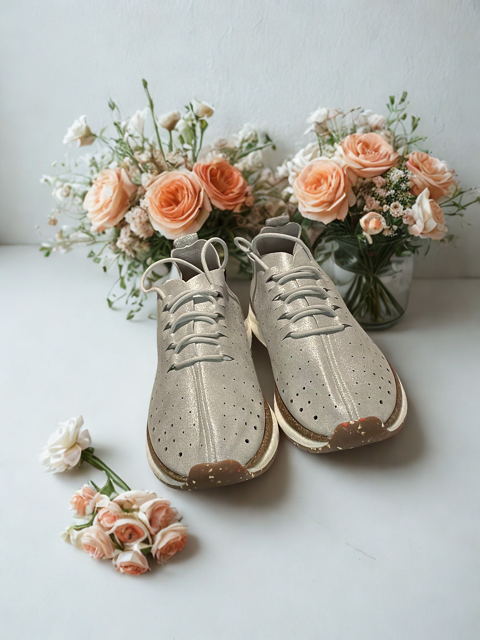 Thumbnail: Silver Sneaker