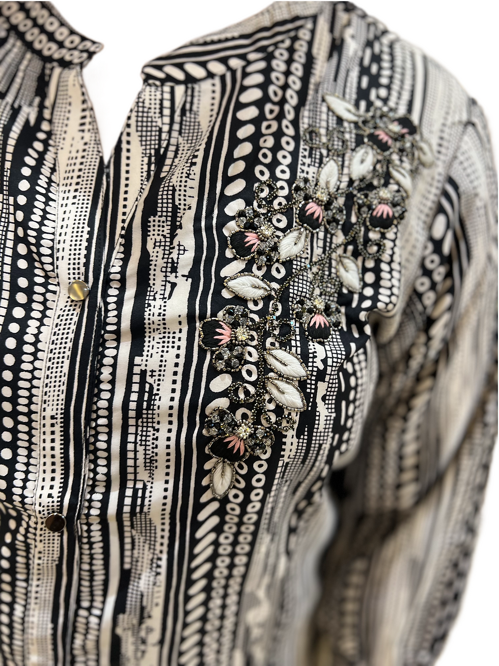 Thumbnail: embroidery detail