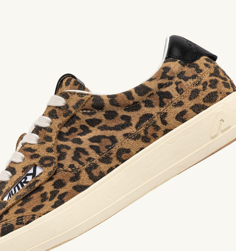 Miniature : SNEAKERS AUTRY FEMME WINSCAPE LEOPARD