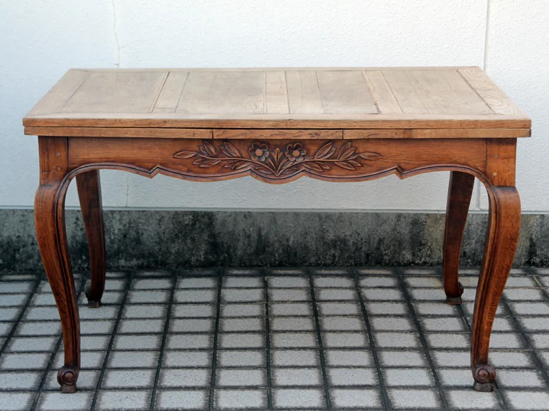 アンティーク家具修理工房 フレンチアンティーク テーブル塗装 家具修理