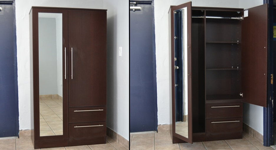 WARDROBE WITH MIRROW