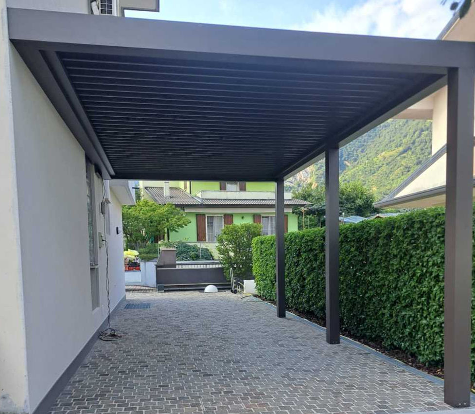 PERGOLA BIOCLIMATICA A VICENZA