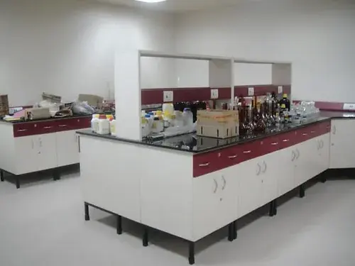 LABORATORY ISLAND BENCH