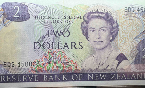 ニュージーランド準備銀行 2ドル紙幣（Reserve Bank of New Zealand