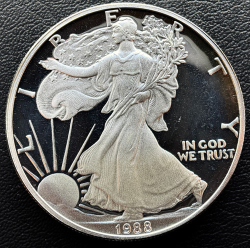 4304【アメリカ・銀貨】1988年　銀製　メダル 1988年 アメリカイーグル 1オンス銀貨1ドルプルーフコイン