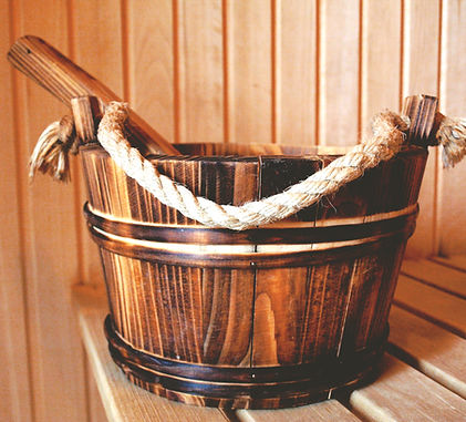 나무 사우나 통