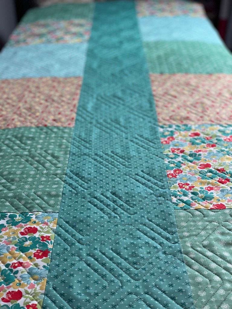 Diagonal Plaid Quilting Pantograph