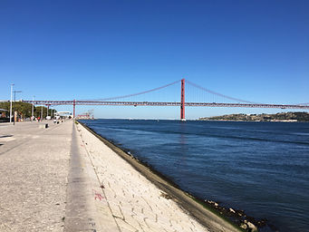Ponte Tejo.jpeg