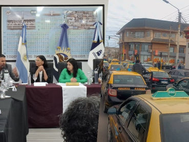 Fin del conflicto de taxis y remises: Bonificación de inspección anual obligatoria y explicaciones sobre limitaciones para el control de UBER